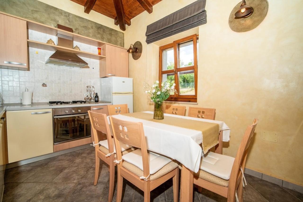 Вілла House Luce Krapan Екстер'єр фото